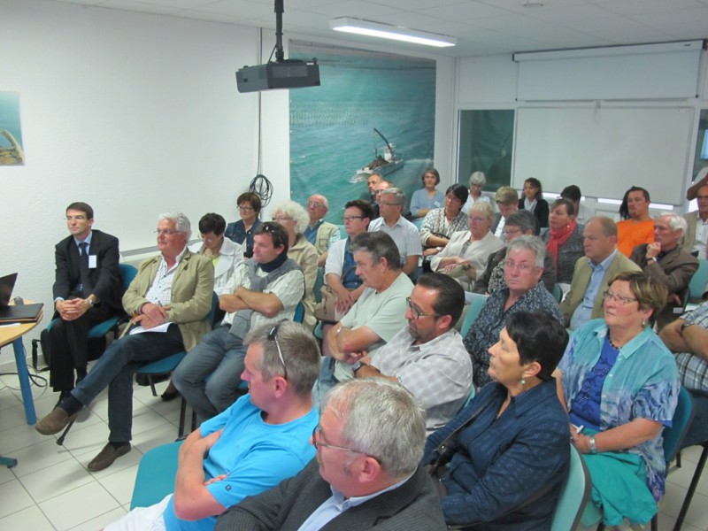 L’assemblée des membres du SMEL en visite au centre expérimental (@SMEL)