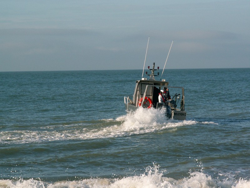 Départ de l’Helcyon II pour une tournée HYDRNOR sur la côte ouest du Cotentin (SMEL)