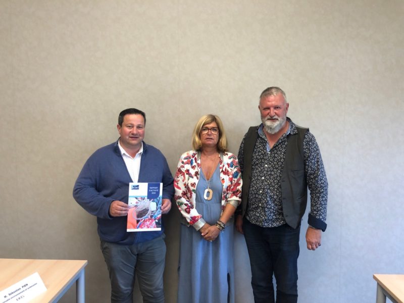 De gauche à droite : Mr David LEGOUET, 2è Vice-Président, Madame Isabelle BOUYER-MAUPAS, 1ère Vice Présidente et Mr Alain NAVARRET, Président du SMEL (@SMEL)