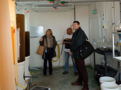 Visite de la salle de phytoplancton du centre expérimental du SMEL (@SMEL)