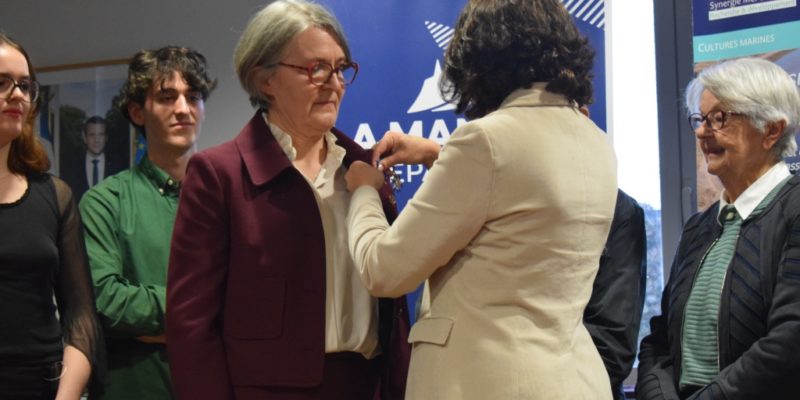 Remise de l’insigne de Chevalier dans l’ordre national du Mérite à L. Hégron Macé (@SMEL)